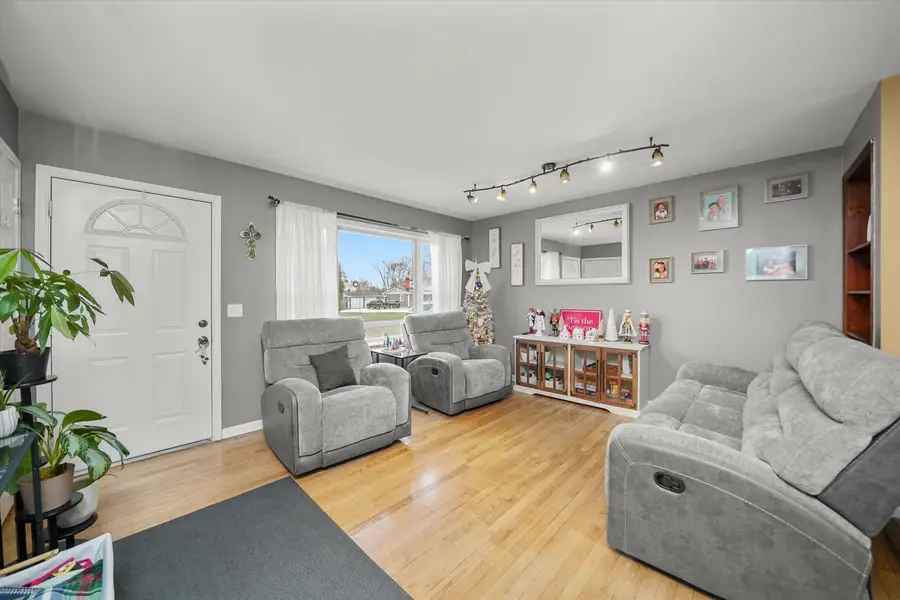 84 E Rickard Drive, Oswego, IL 60543 - #3