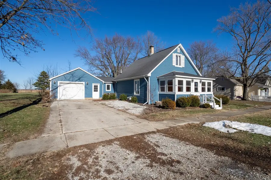 505 W North Street, Stanford, IL 61774 - Image #2