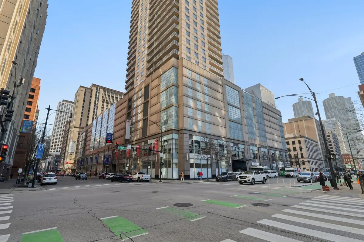 545 N Dearborn Street #W2905, Chicago, IL 60654 - Image #1