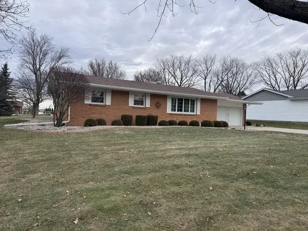 918 E Lefevre Avenue, Gibson City, IL 60936