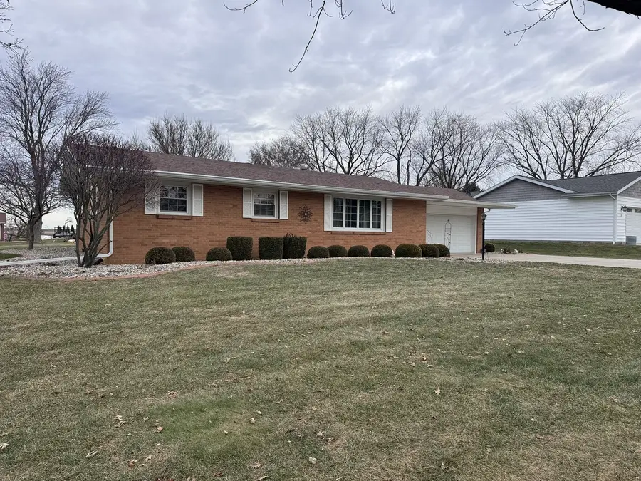 918 E Lefevre Avenue, Gibson City, IL 60936 - Image #2