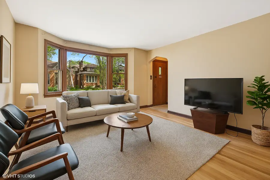 6321 N Merrimac Avenue, Chicago, IL 60646 - Image #3