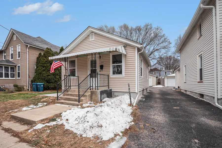534 Rosewood Avenue, Aurora, IL 60505 - Image #2