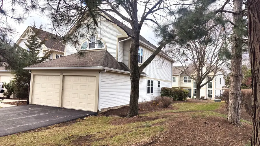 138 White Branch Court S, Schaumburg, IL 60194 - Image #2