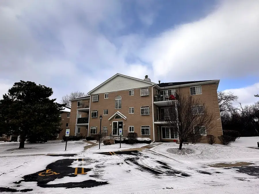 464 S President Street #204, Carol Stream, IL 60188 - Image #2