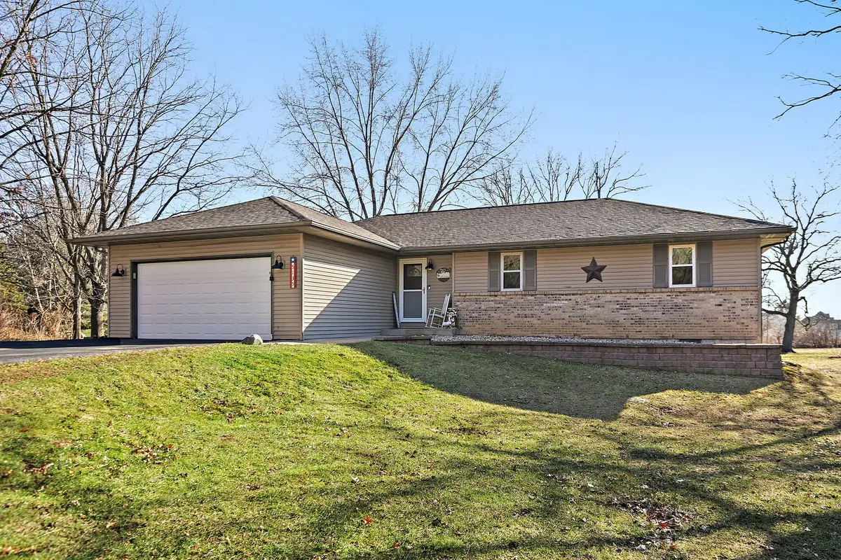 5135 Walnut Grove Drive, Poplar Grove, IL 61065 - Image #1