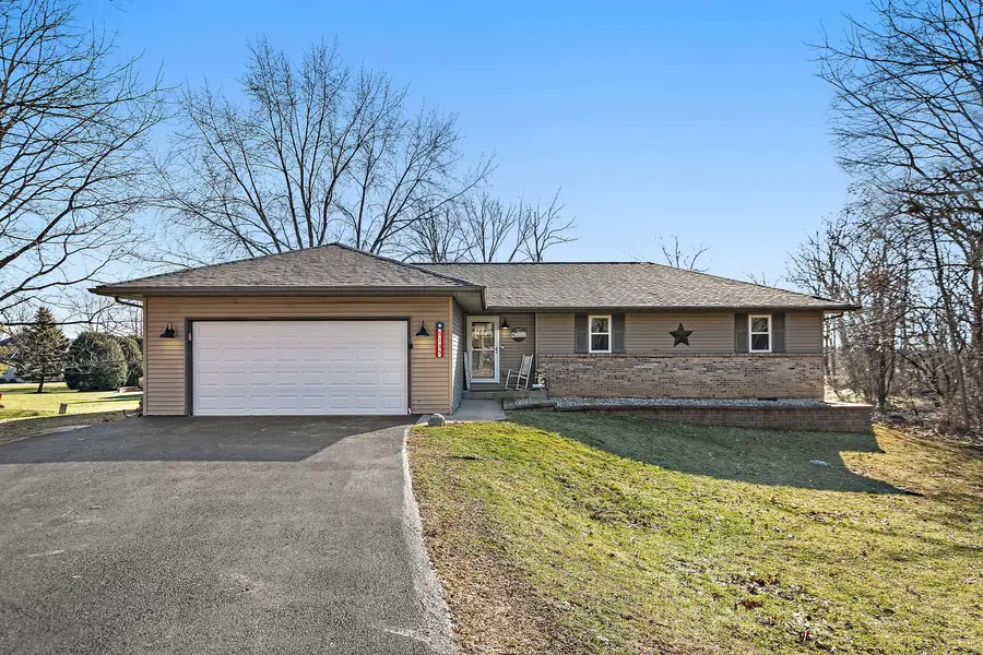 5135 Walnut Grove Drive, Poplar Grove, IL 61065 - Image #2
