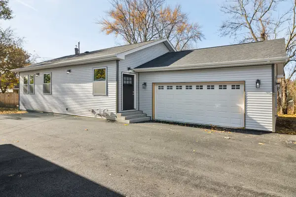 302 Hughes Avenue, Lockport, IL 60441