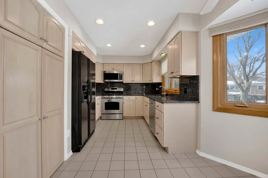 6628 Davis Street, Morton Grove, IL 60053 - Image #3