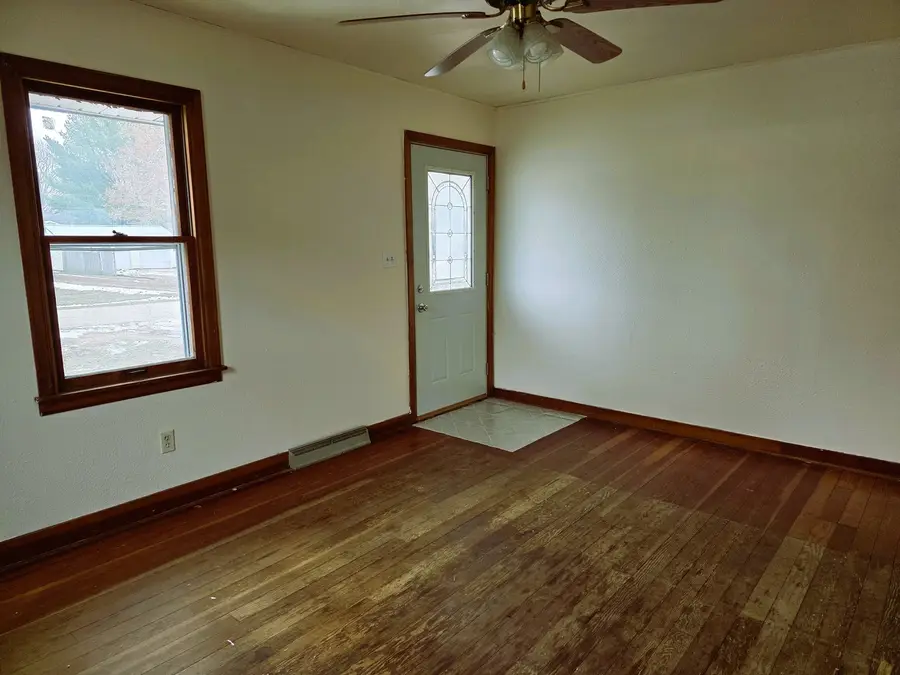 204 S Washington Street, Tampico, IL 61283 - Image #3