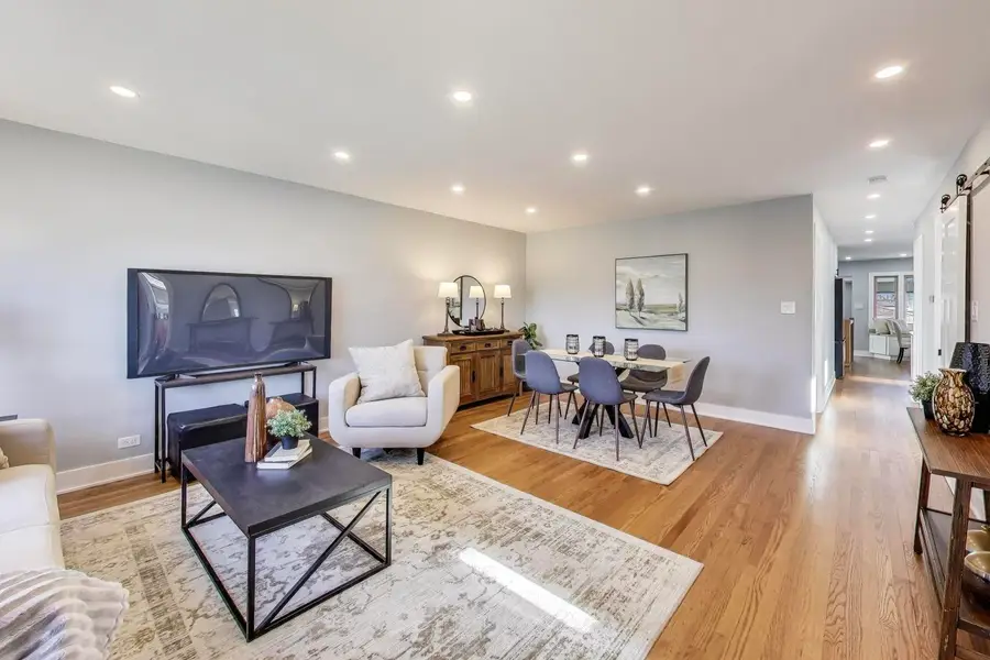 7441 N Oriole Avenue, Chicago, IL 60631 - Image #2