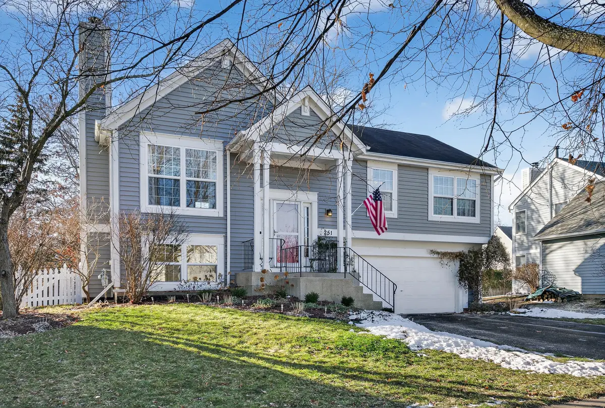 251 Arlington Lane, Grayslake, IL 60030 - Image #1
