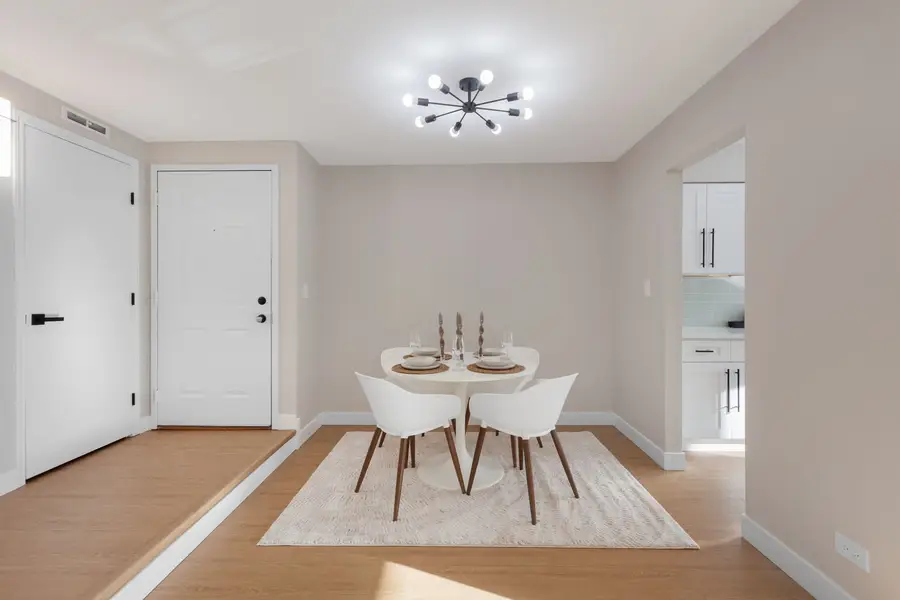 6818 Joliet Road #9, Indian Head Park, IL 60525 - Image #3