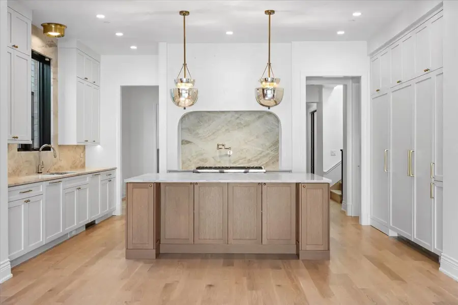 2119 N Seminary Avenue, Chicago, IL 60614 - Image #2