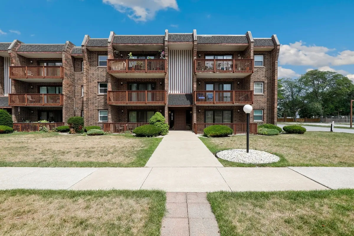 3704 215th Street #205, Matteson, IL 60443 - Image #1