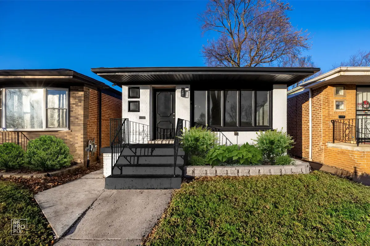 10240 S Torrence Avenue, Chicago, IL 60617 - Image #1