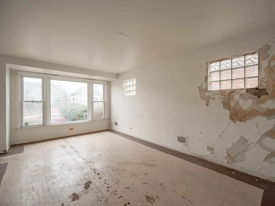 12628 S Emerald Avenue, Chicago, IL 60628 - Image #2