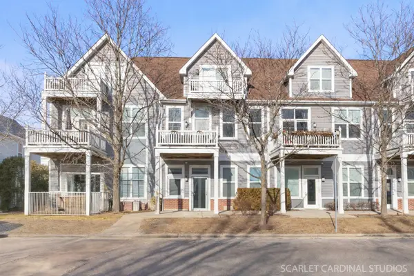 1696 Simms Street, Aurora, IL 60504