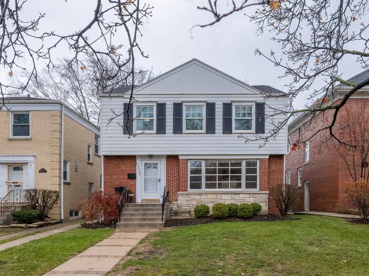 6225 N Kirkwood Avenue, Chicago, IL 60646 - Image #1