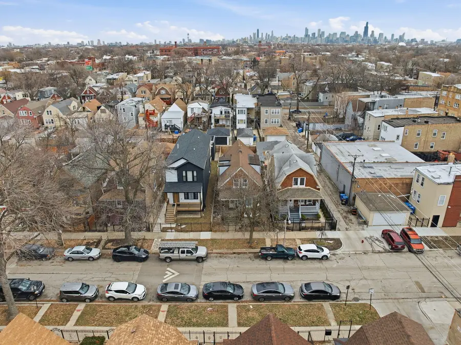1217 N Harding Avenue, Chicago, IL 60651 - Image #2
