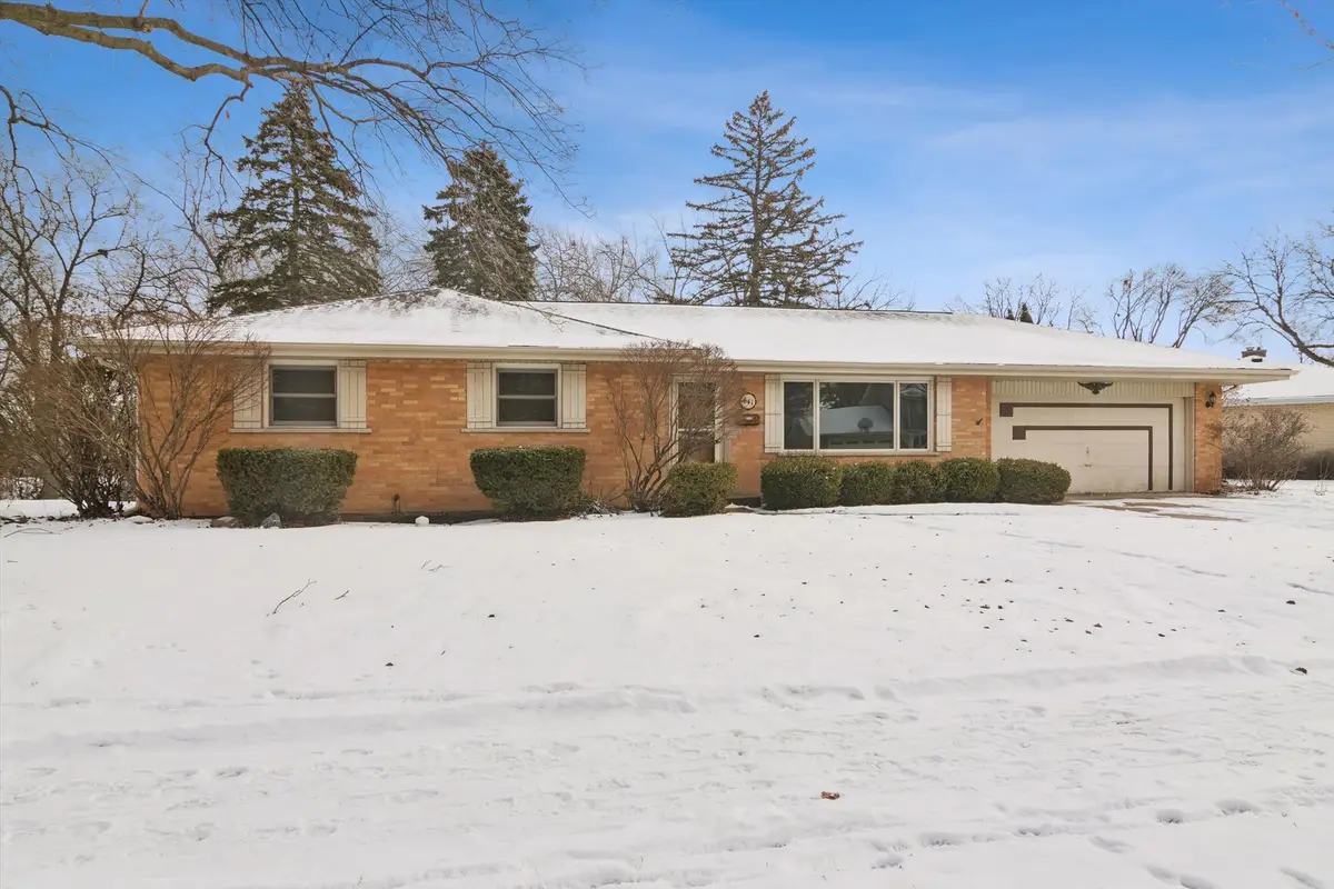 441 N Macarthur Drive, Palatine, IL 60074 - Image #1