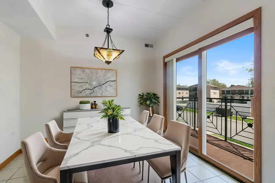 5368 W 96th Street #2S, Oak Lawn, IL 60453 - Image #2