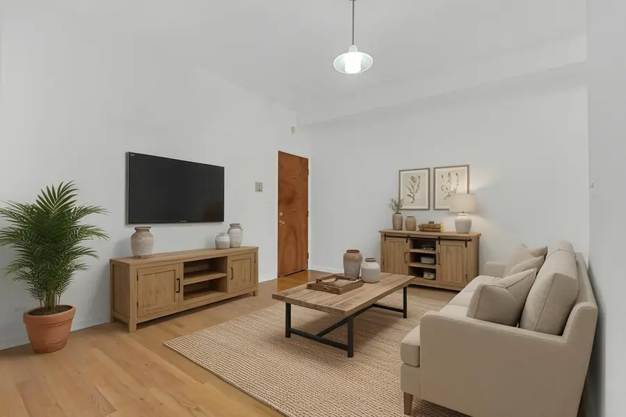 1951 W Foster Avenue #2ME, Chicago, IL 60640 - #2