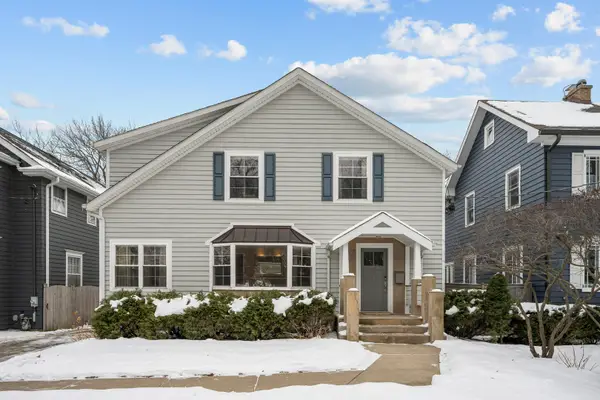 124 Linden Avenue, Glencoe, IL 60022