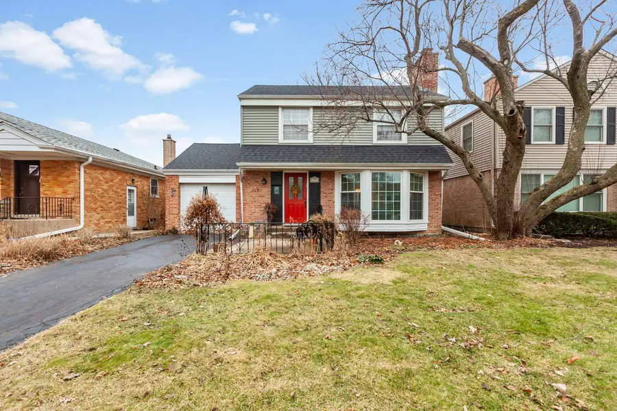 8527 Keystone Avenue, Skokie, IL 60076 - #2