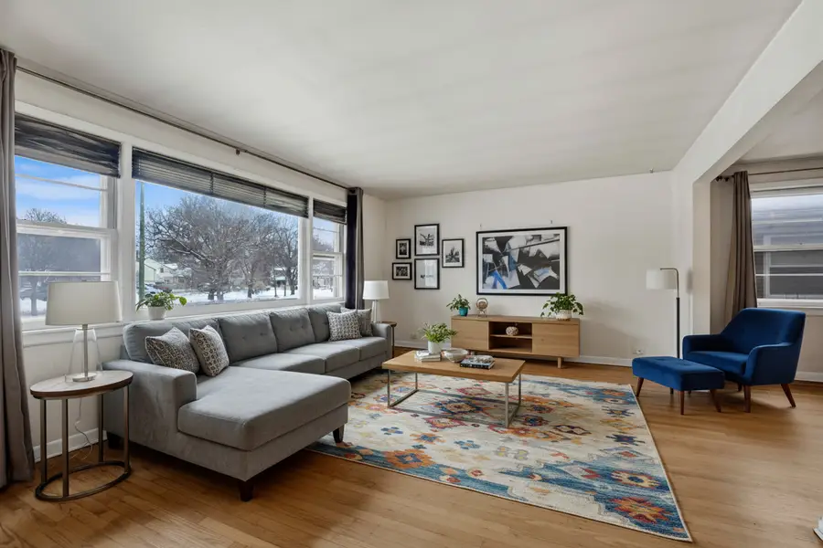 5265 W Devon Avenue, Chicago, IL 60646 - Image #2