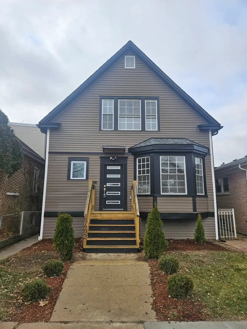 5402 N Mobile Avenue, Chicago, IL 60630 - Image #1