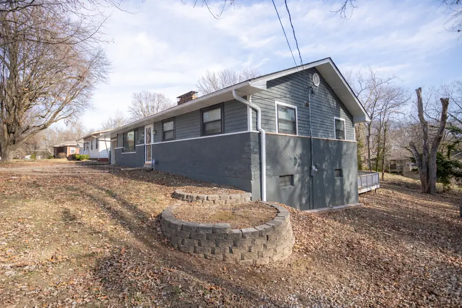 907 Dina Avenue, Collinsville, IL 62234 - Image #3