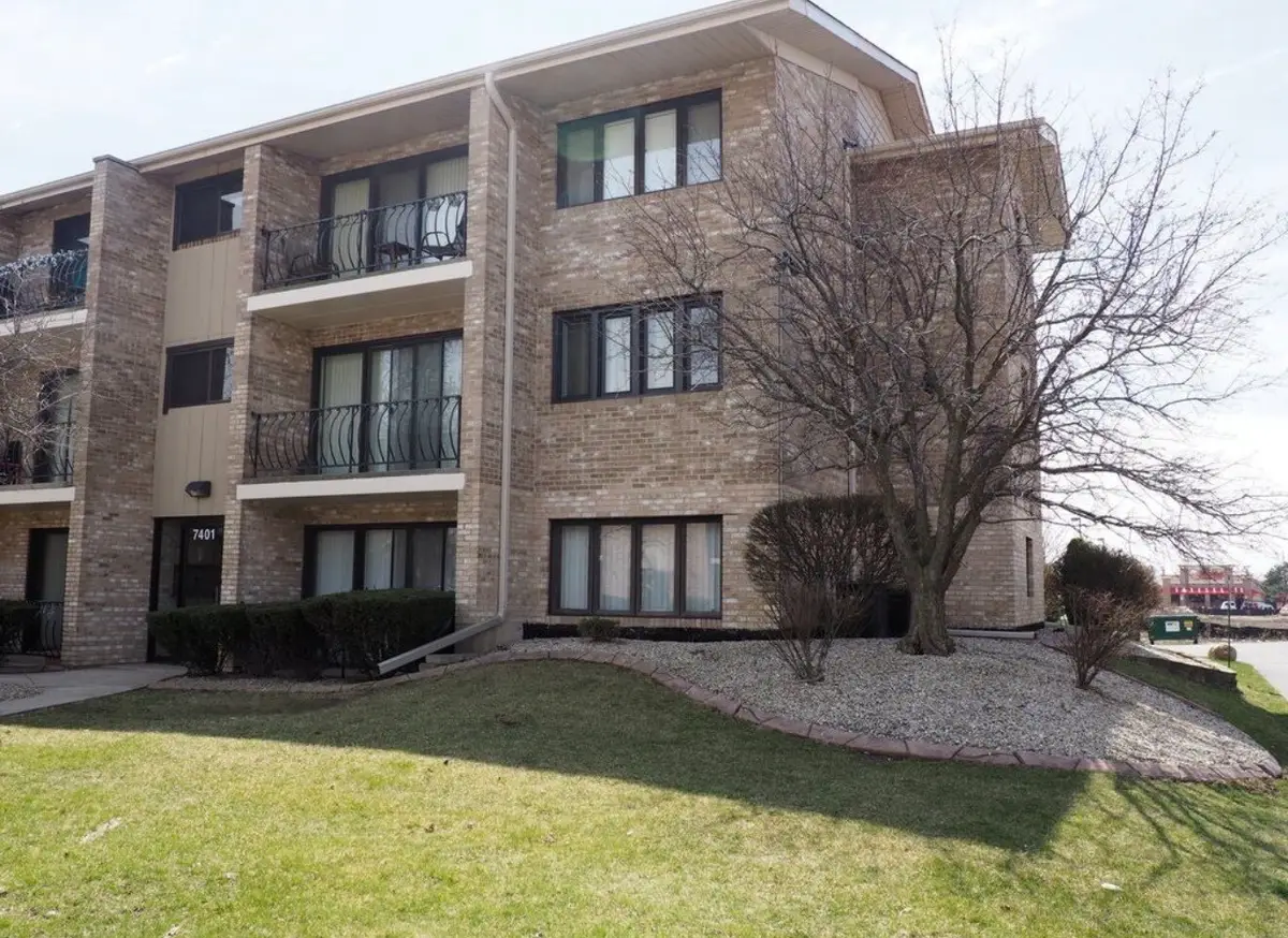 7401 Tiffany Drive #1E, Orland Park, IL 60462 - Image #1