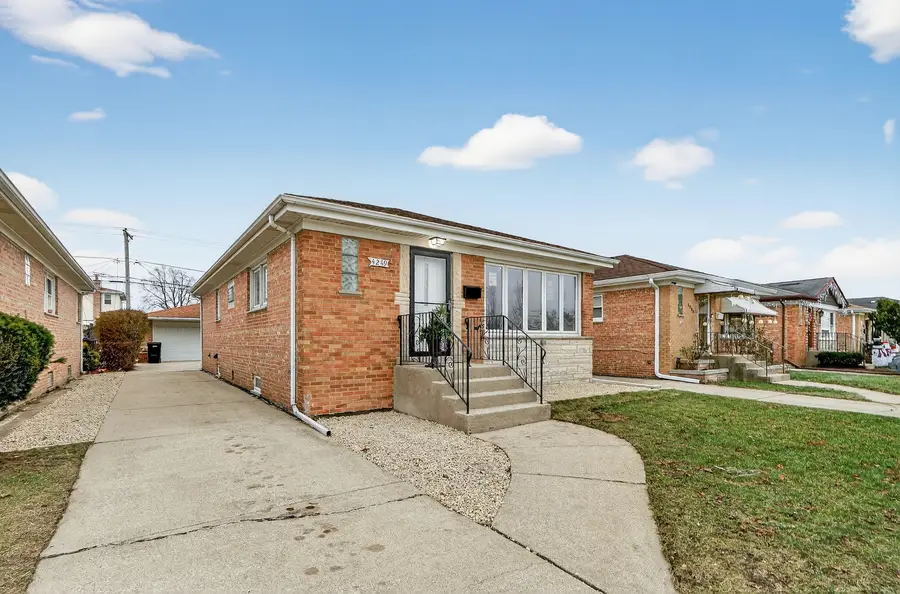 4249 N Sayre Avenue, Norridge, IL 60706 - Image #2
