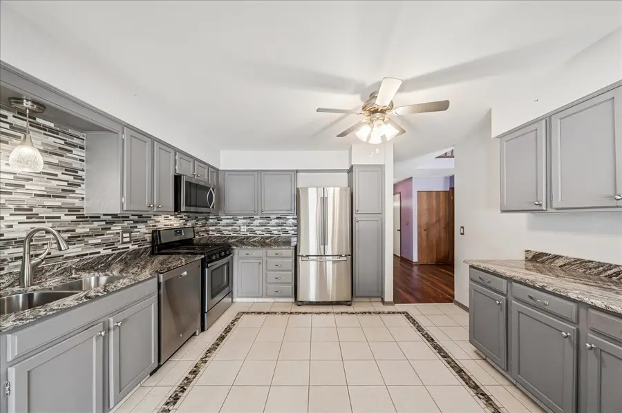 216 Country Club Drive, Prospect Heights, IL 60070 - Image #3