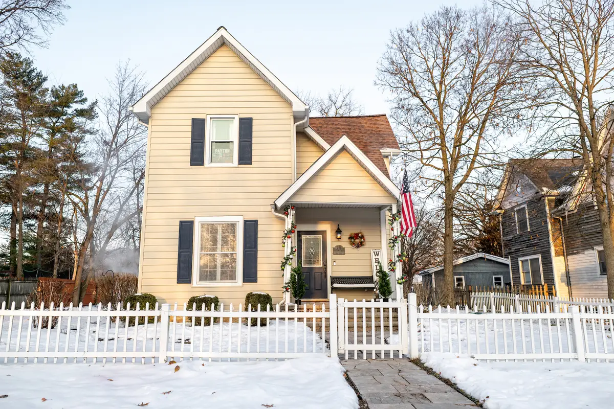 371 S Madison Street, Oswego, IL 60543 - Image #1