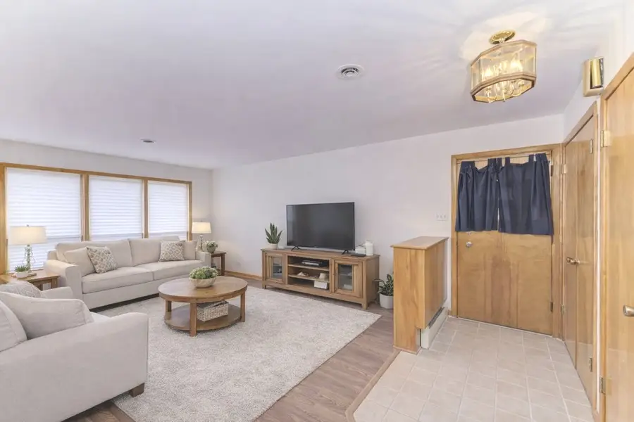 Address Withheld By Seller, Evergreen Park, IL 60805 - Image #3