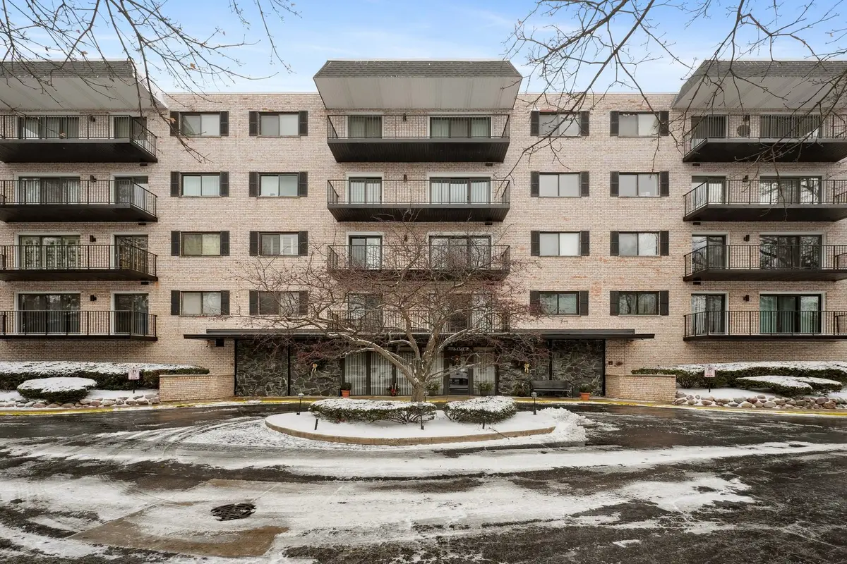 1S150 Spring Road #4K, Oakbrook Terrace, IL 60181 - Image #1
