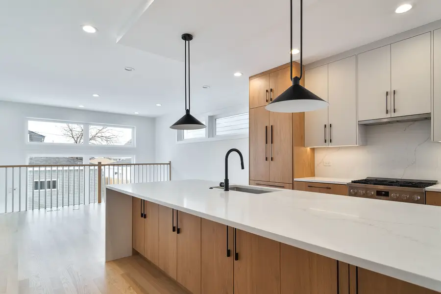 1837 N Lawndale Avenue, Chicago, IL 60647 - Image #2