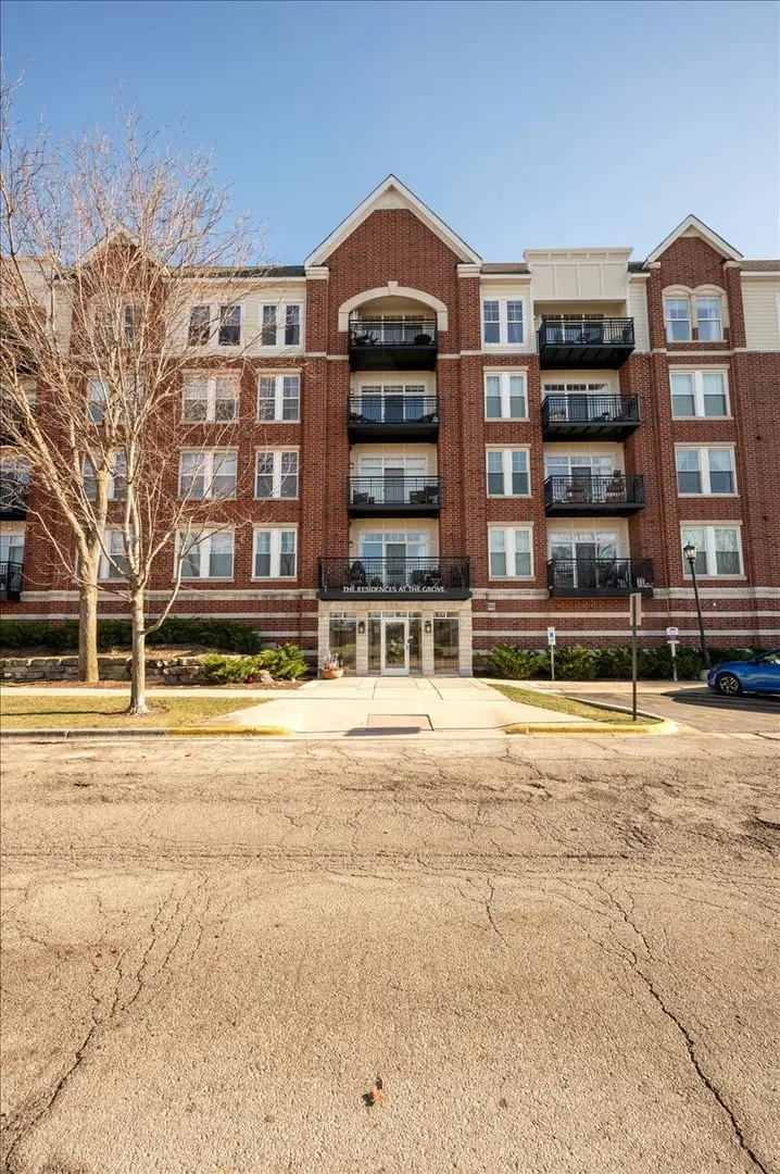 7757 Van Buren Street #204, Forest Park, IL 60130 - Image #1