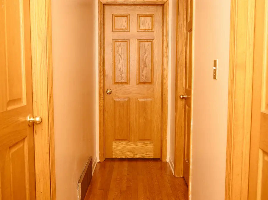 9404 Hamlin Avenue, Des Plaines, IL 60016 - Image #3