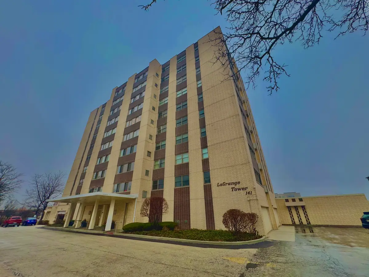 141 N La Grange Road #504, La Grange, IL 60525 - Image #1