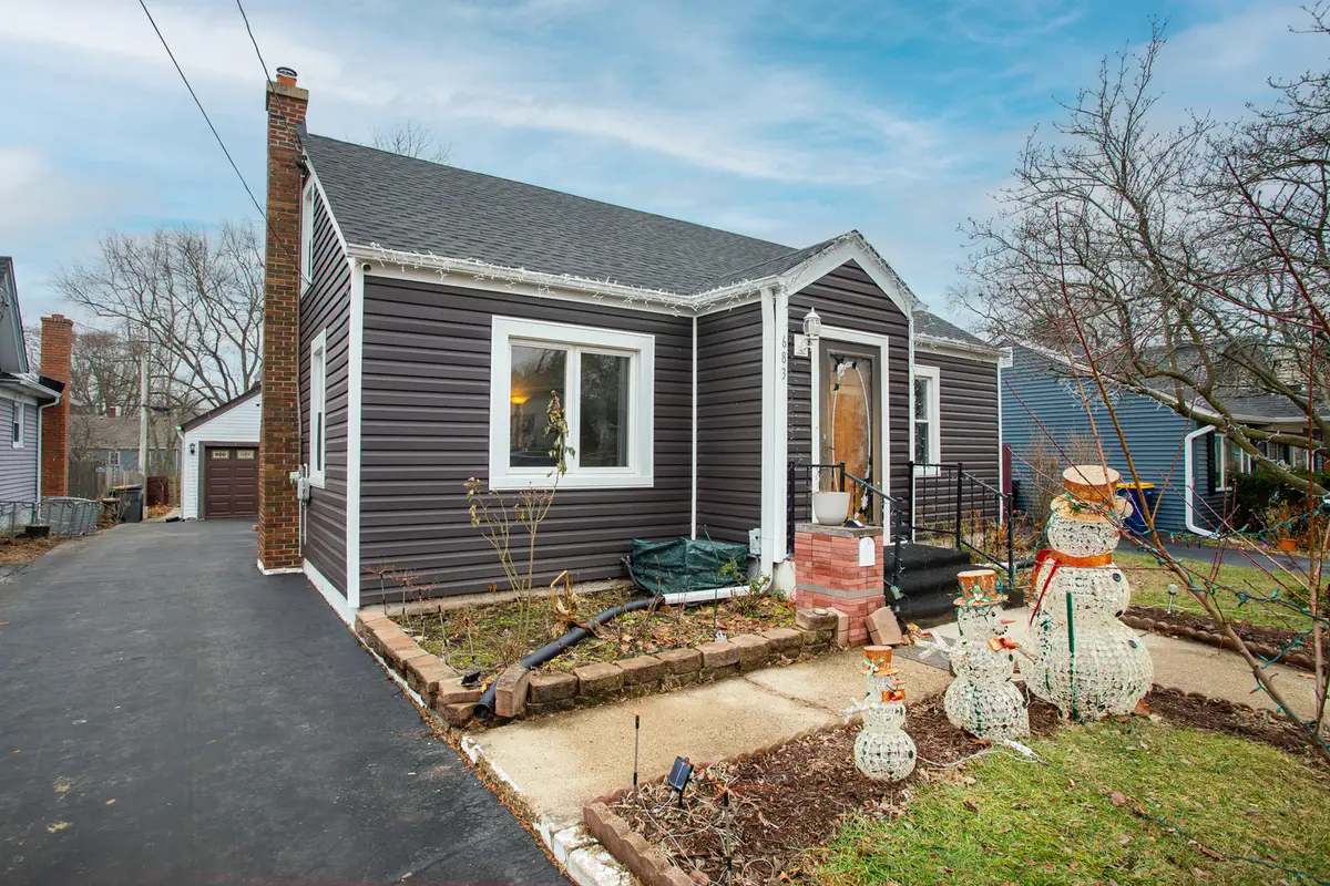 683 Columbia Avenue, Elgin, IL 60120 - #1