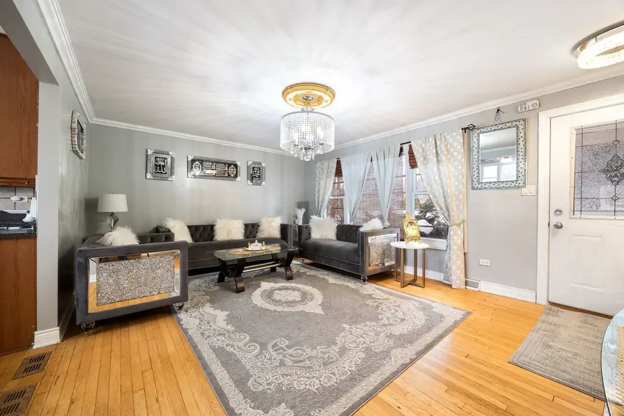 10043 S 84th Avenue, Palos Hills, IL 60465 - Image #3