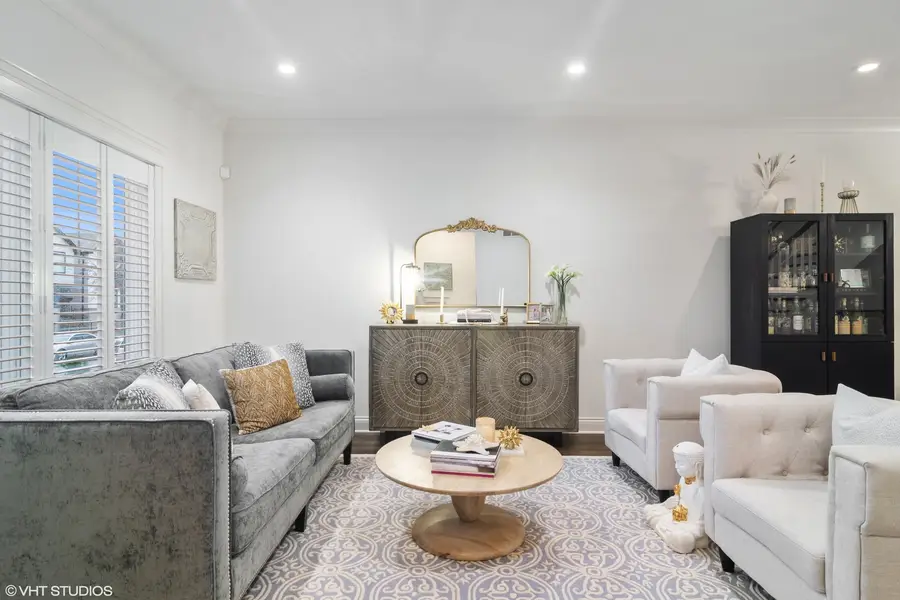 5744 W Ainslie Street, Chicago, IL 60630 - Image #3