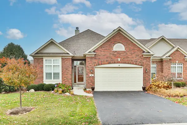 6 Sugar Maple Court, Lake In The Hills, IL 60156