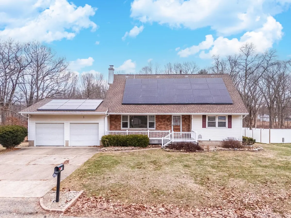 118 Gottlieb Court, Creve Coeur, IL 61610 - Image #1