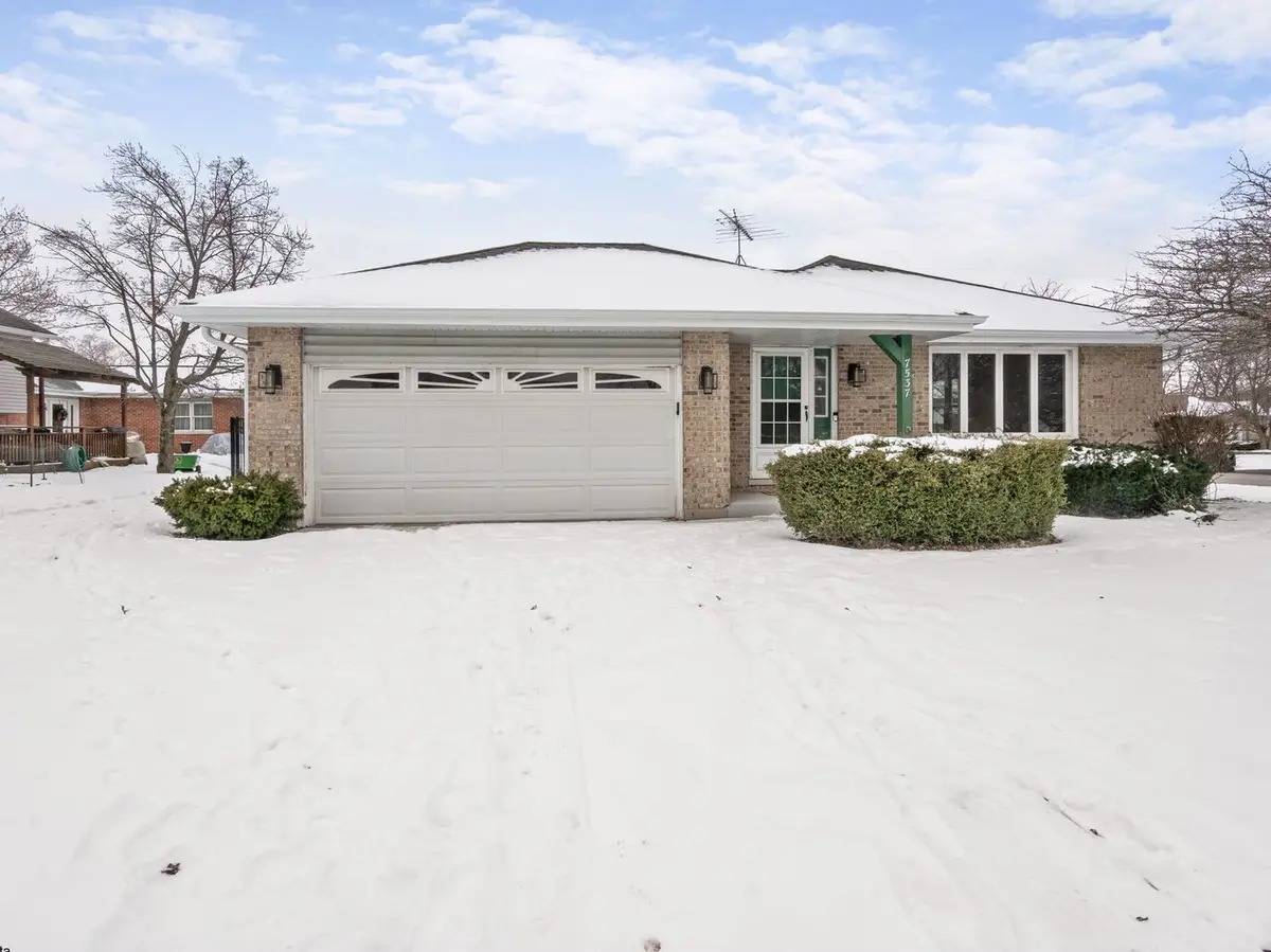 7537 W Wishing Well Drive, Frankfort, IL 60423 - Image #1