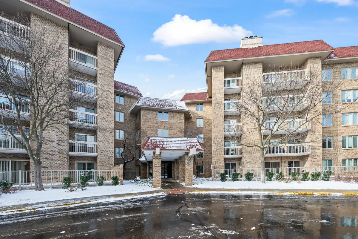 1280 Rudolph Road #1F, Northbrook, IL 60062 - Image #1