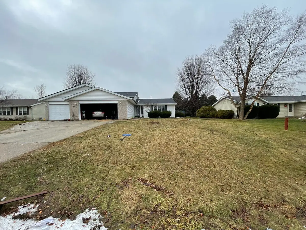 456 Birchwood Lane, Davis Junction, IL 61020 - Image #1